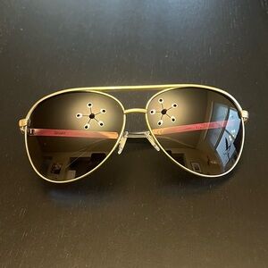 QUAY Vivienne Aviator Sunglasses EUC